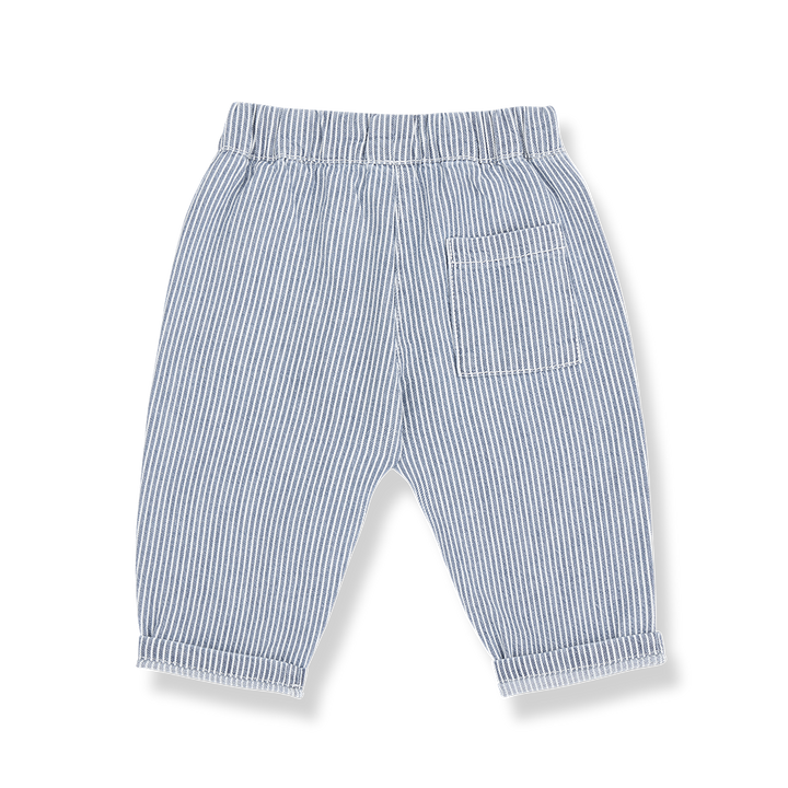 1+ in the family Sineu denim Produktbild, Ansicht von hinten, eine Gesaäßtasche auf der rechten Seite 