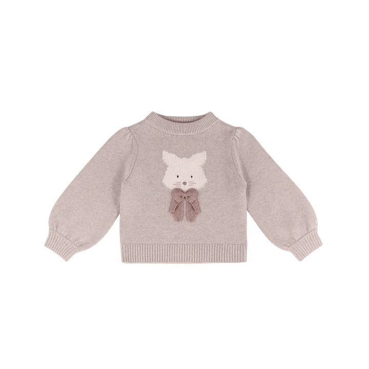 grau-rosafarbener Pullover aus Merinowolle für Babys, Kleinkinder und Kinder mit eingestricktem Katzengesicht auf der Front und aufgenähter, gestrickter dunkelrosafarbener Schleife. Produktbild, Ansicht von vorne. 