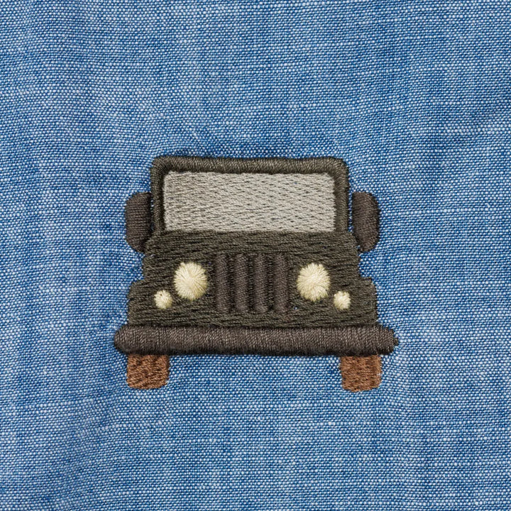 Donsje Ludon Shirt Jeep sky blue Detailansicht aufgestickter Jeep