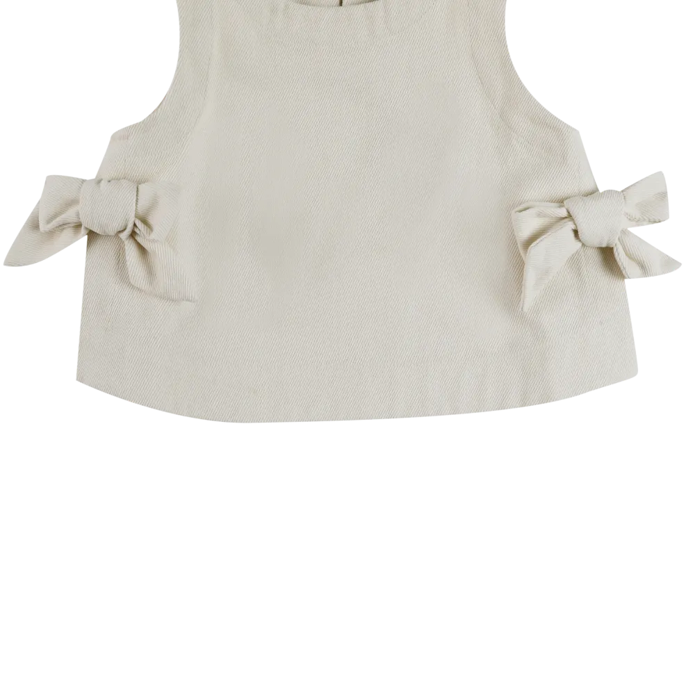 Donsje Veeri Top birch Detailaufnahme untere Hälfte des Tops mit Fokus auf den Schleifen