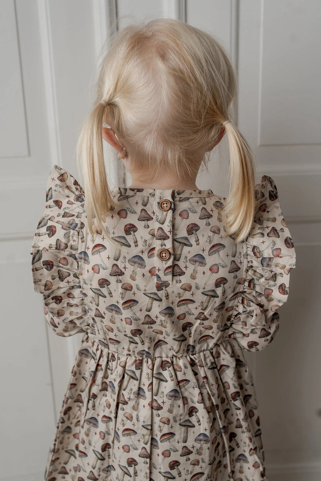 Kleid beigefarben Pilzmuster Baumwolle