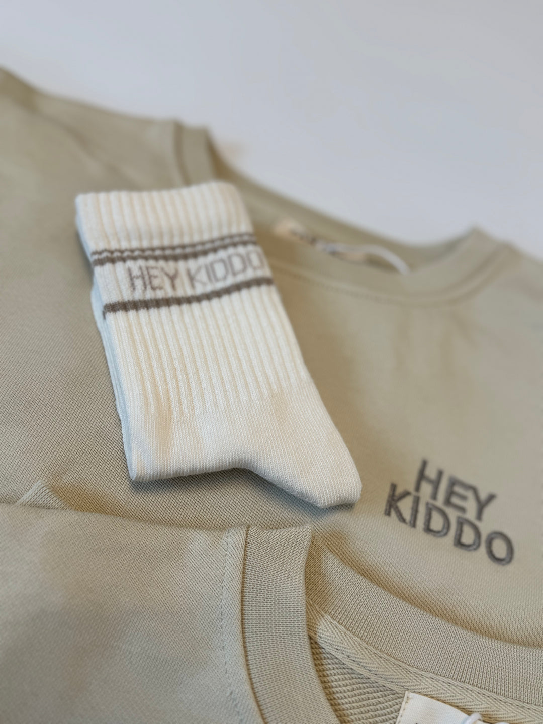 FAMVIBES | Hey Kiddo Socken