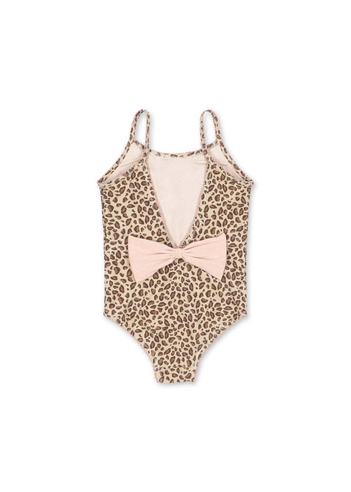 Konges Sloejd Kitty Swimsuit leo Produktbild, Ansicht Rückseite, rosafarbene Schleife am unteren Ende des Rückenausschnitts