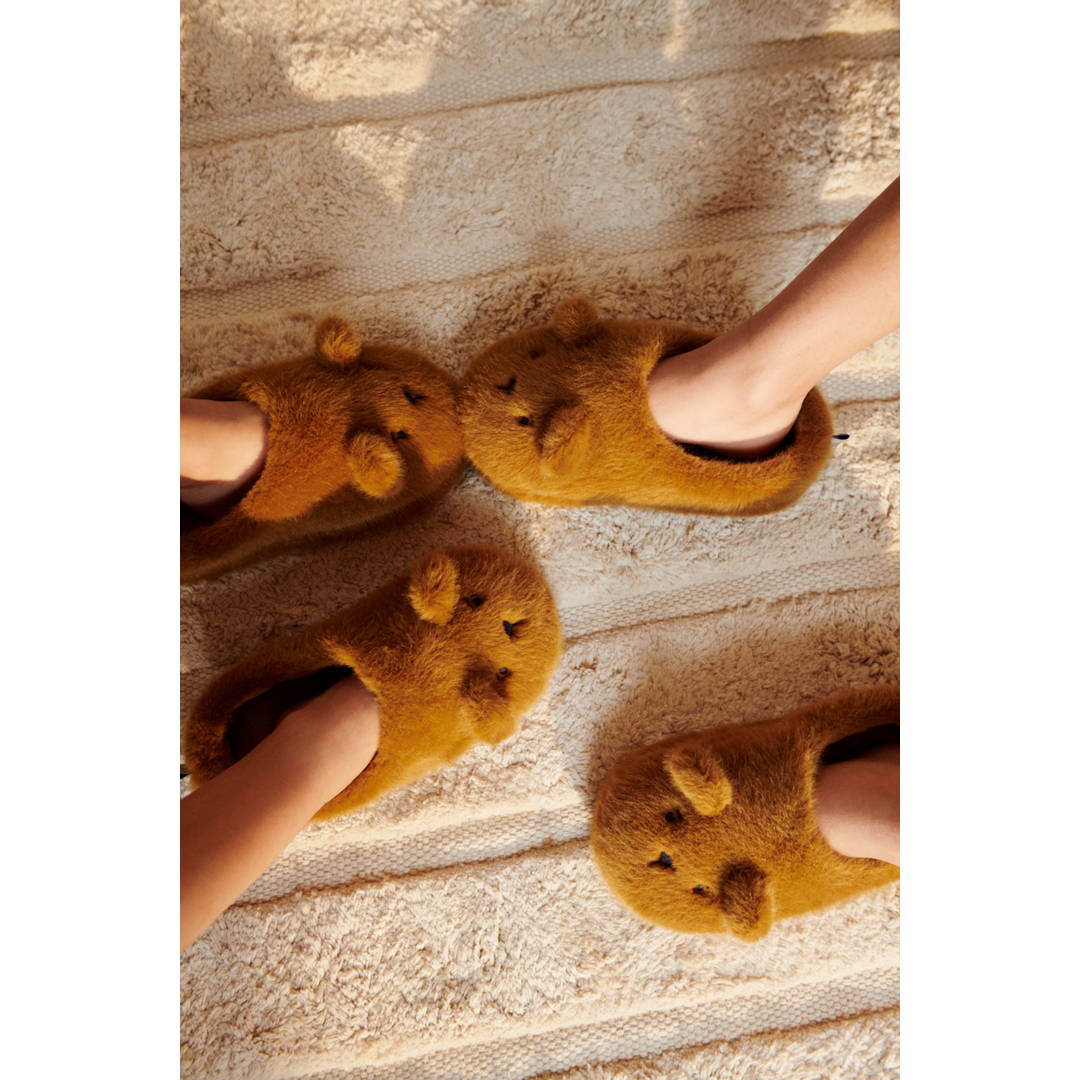 Aviaja Bear Slippers