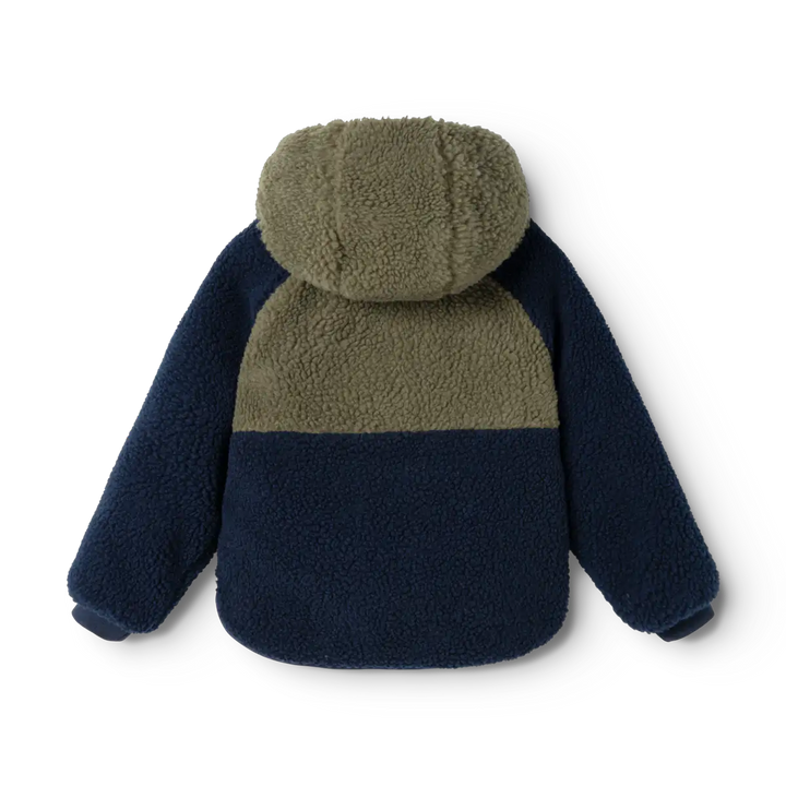 Liewood Jackson Reversible Jacket army brown classic navy Produktbild, Ansicht der Teddyfell-Seite von hinten. 