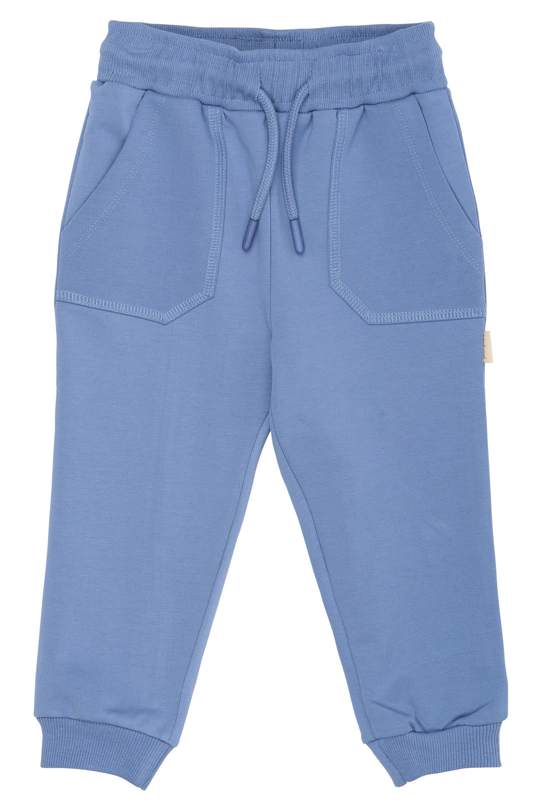 hellblaue Jogginghose für Jungen aus Bio-Baumwolle mit aufgesetzten Seitentaschen, gerippten Bündchen und Kordelzug