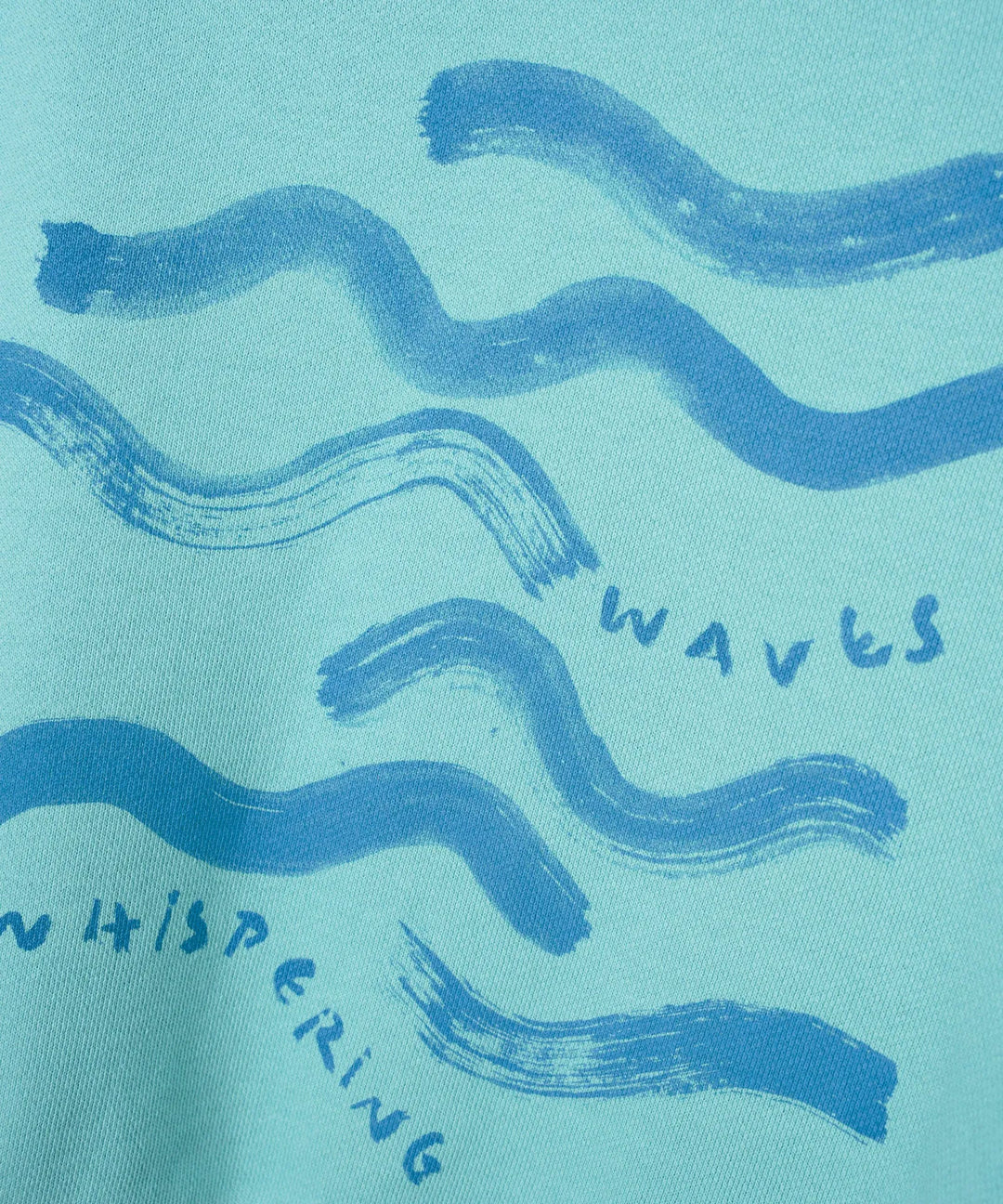 Play Up Fleece Sweater vase Detailansicht Wellenprint