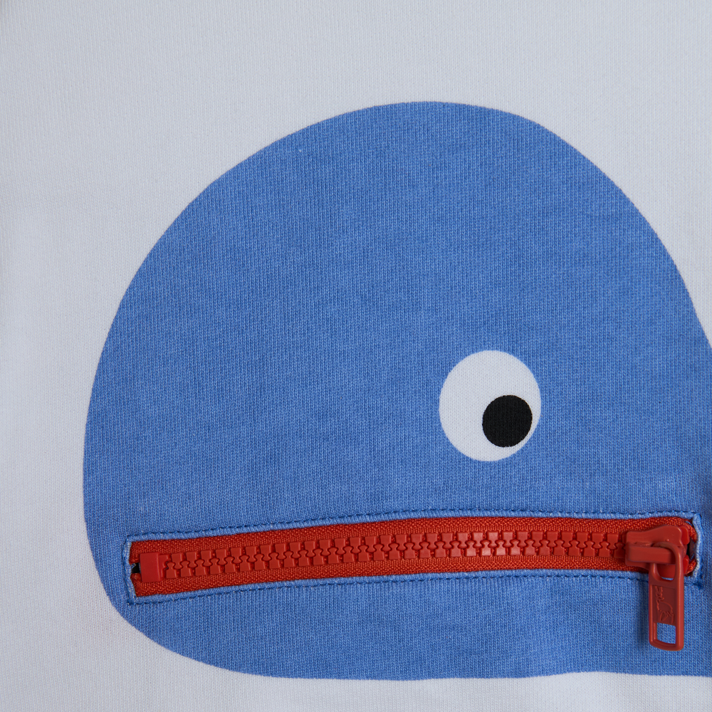 Stella McCartney Cotton Fleece Sweatshirt TY4560 white Detailansicht aufgedruckter Wal mit rotem Reißverschluss-Mund