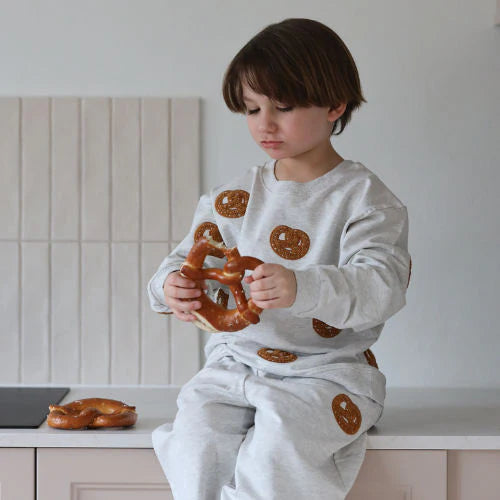 Versailles Sweatshirt 🥨