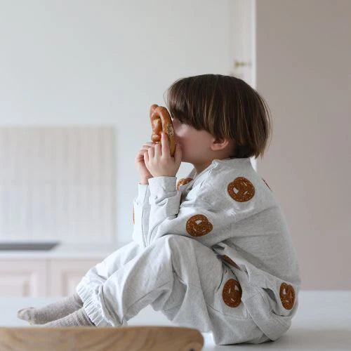 Versailles Sweatshirt 🥨