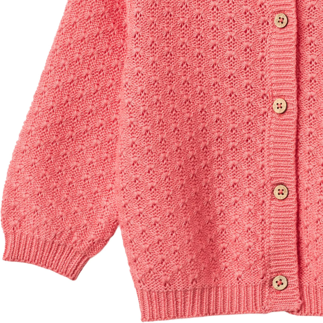 Wheat Knit Cardigan Magnella coral Detailansicht Strickmuster, Knopfleiste und gerippte Bündchen