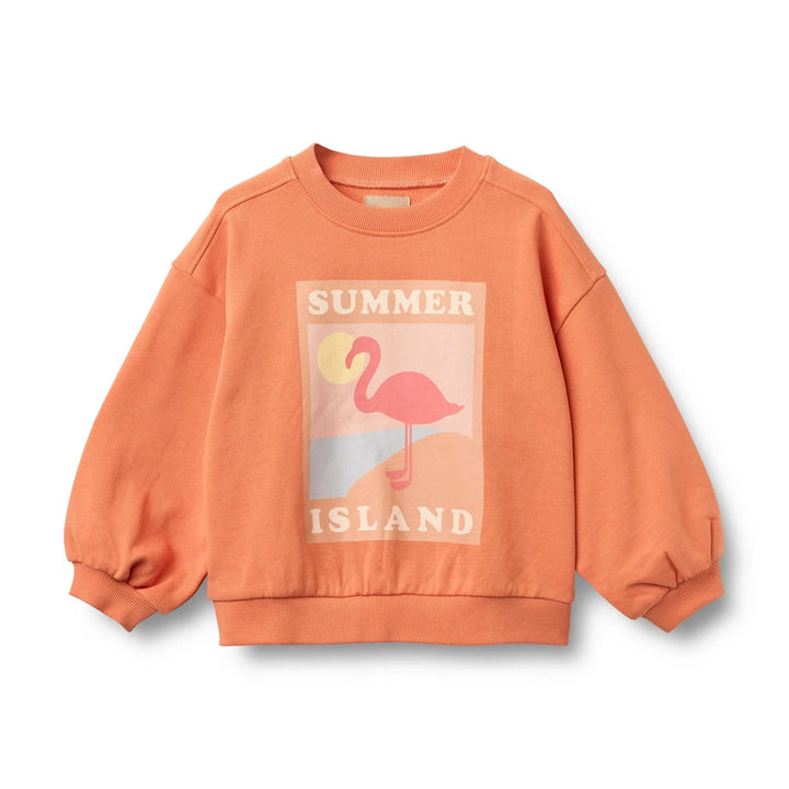 orangefarbenes Sweatshirt für Mädchen aus Bio-Baumwolle mit buntem Print auf der Vorderseite in Form eines Flamingos und der Aufschrift "Summer Island", gerippten Bündchen, Ansicht von vorne